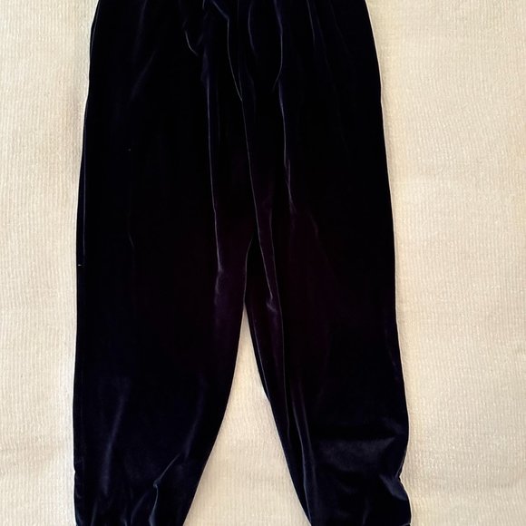 Fabletics Velvet Sweat Set - Picture 2 of 4